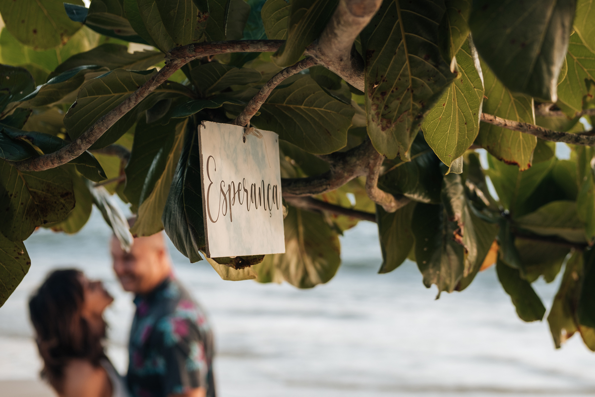 fotografia-prewedding-praia-bombinhas-canto-grande-23