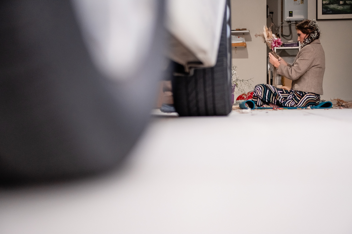 Noiva fazendo seu próprio Bouquet 