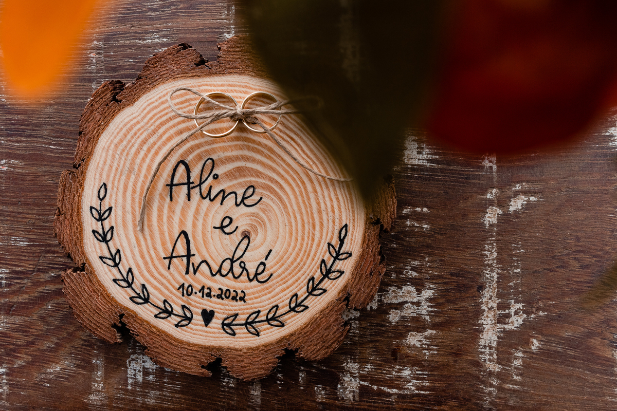 alianças dos noivos