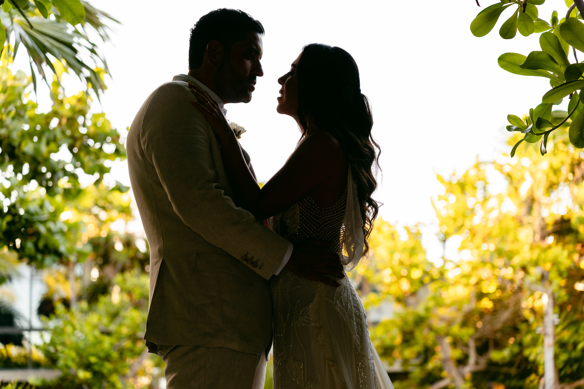 gabriela-felipe-silhueta-praia-tulum