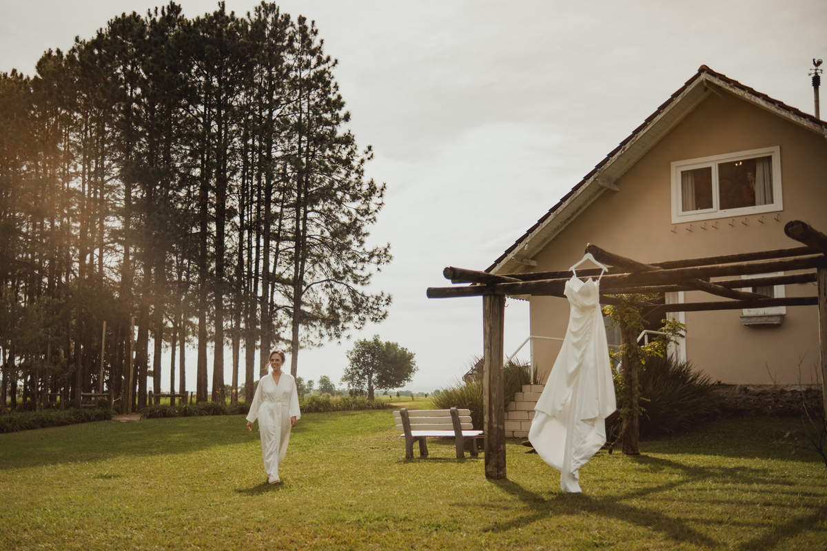 fotografo-casamento-ao-ar-livre-rancho-p-e-r-puruna-makingof-noiva