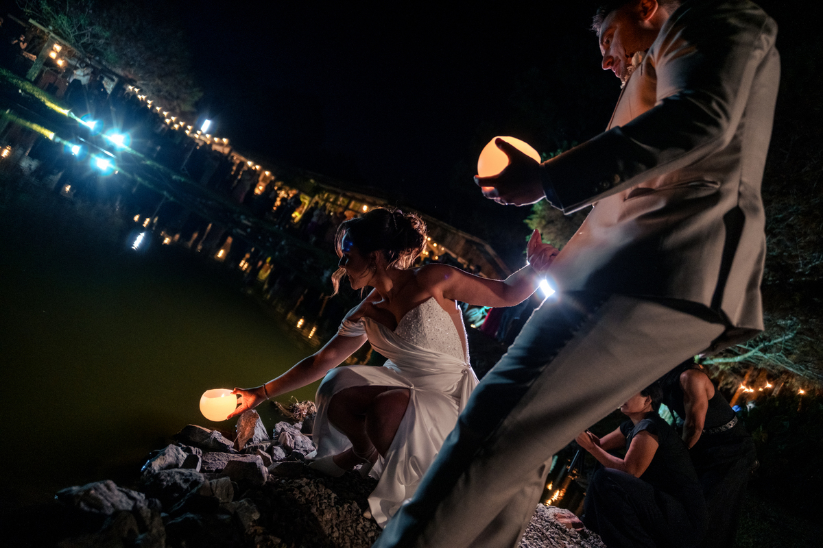 fotografo-casamento-ao-ar-livre-rancho-p-e-r-puruna-velas