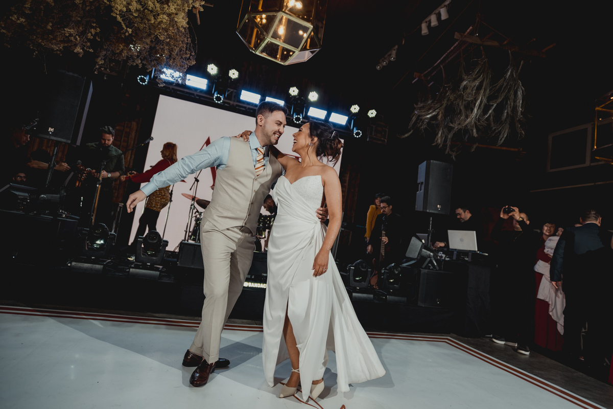 fotografo-casamento-ao-ar-livre-rancho-p-e-r-puruna-festa