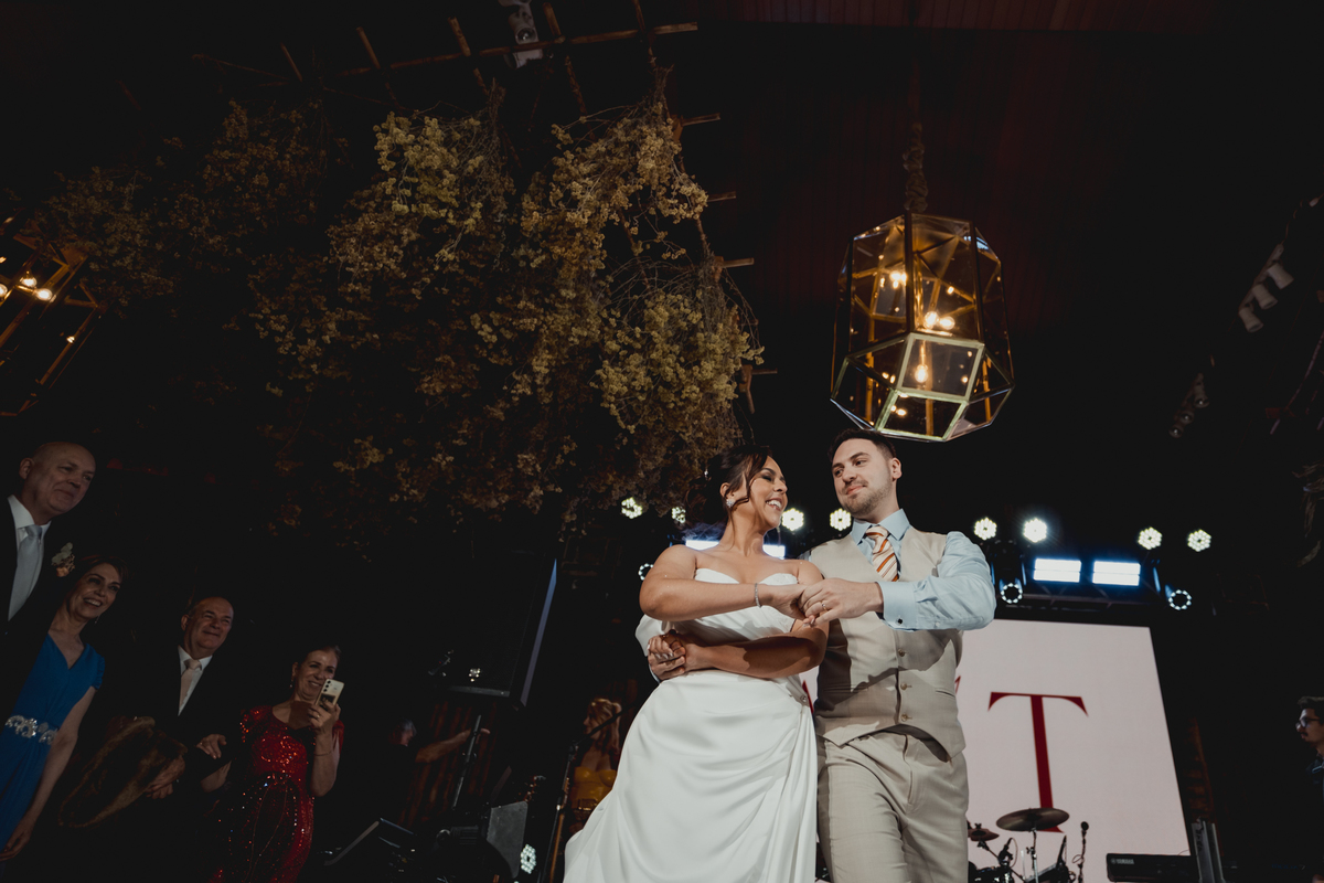 fotografo-casamento-ao-ar-livre-rancho-p-e-r-puruna-festa