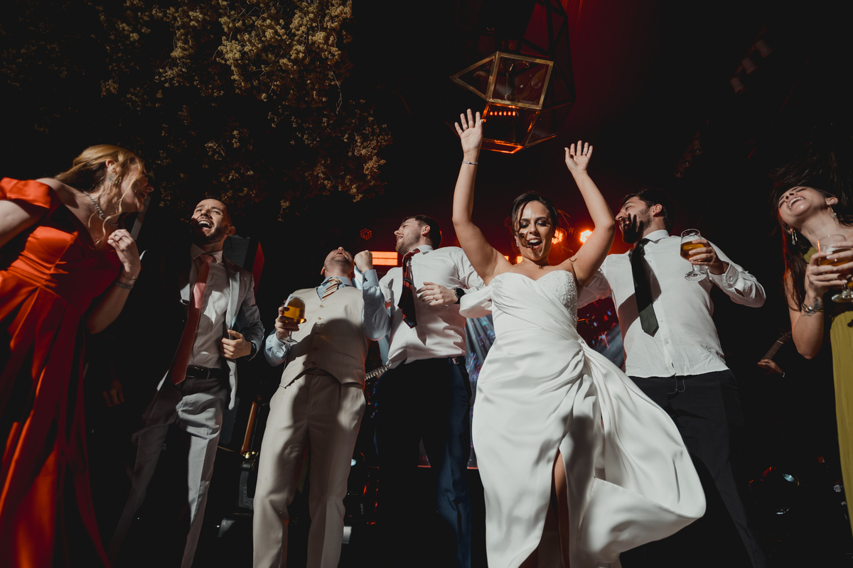 fotografo-casamento-ao-ar-livre-rancho-p-e-r-puruna-festa