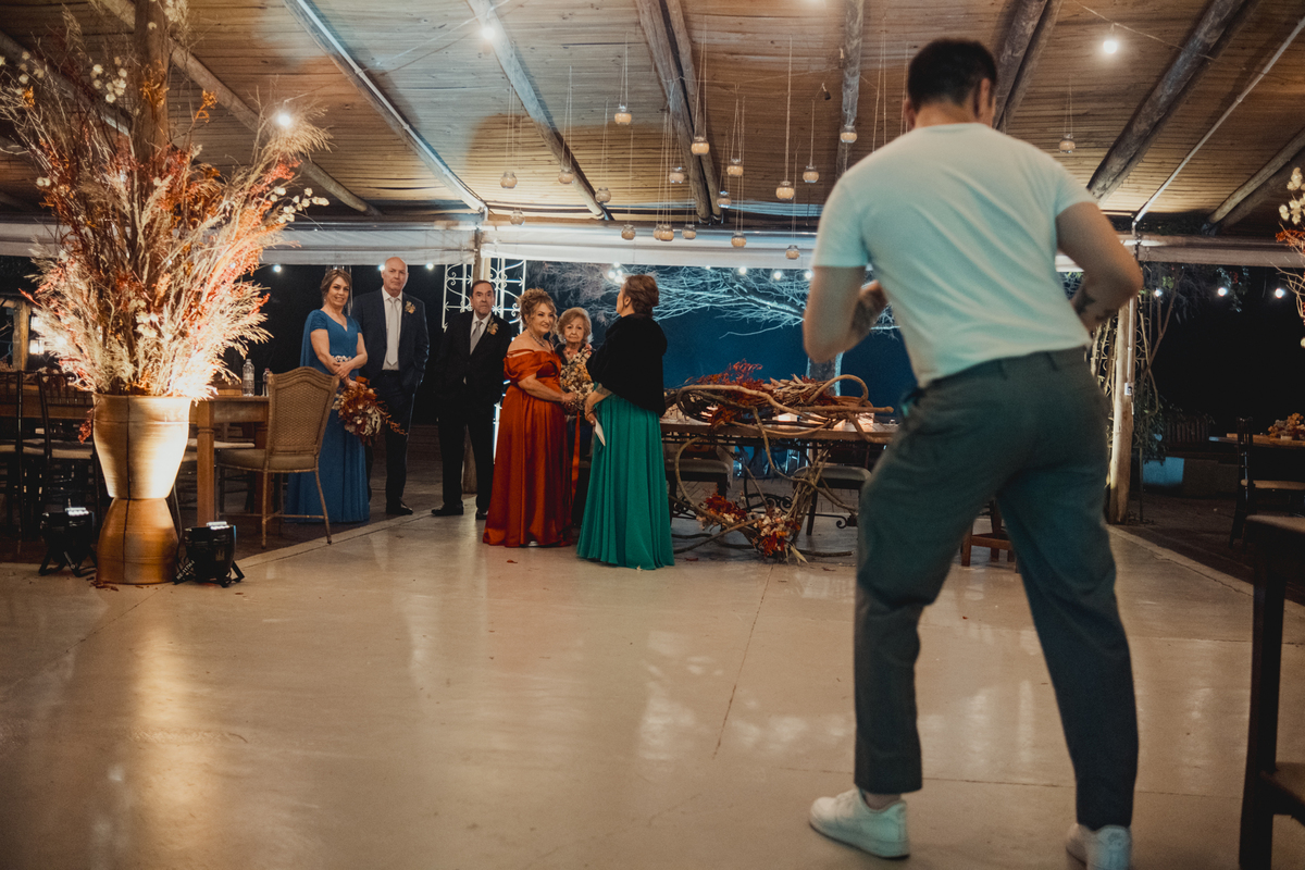 fotografo-casamento-ao-ar-livre-rancho-p-e-r-puruna-festa