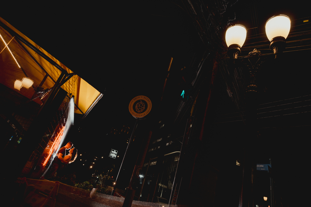 ensaio-pre-wedding-curitiba-largo-da-ordem-urbano