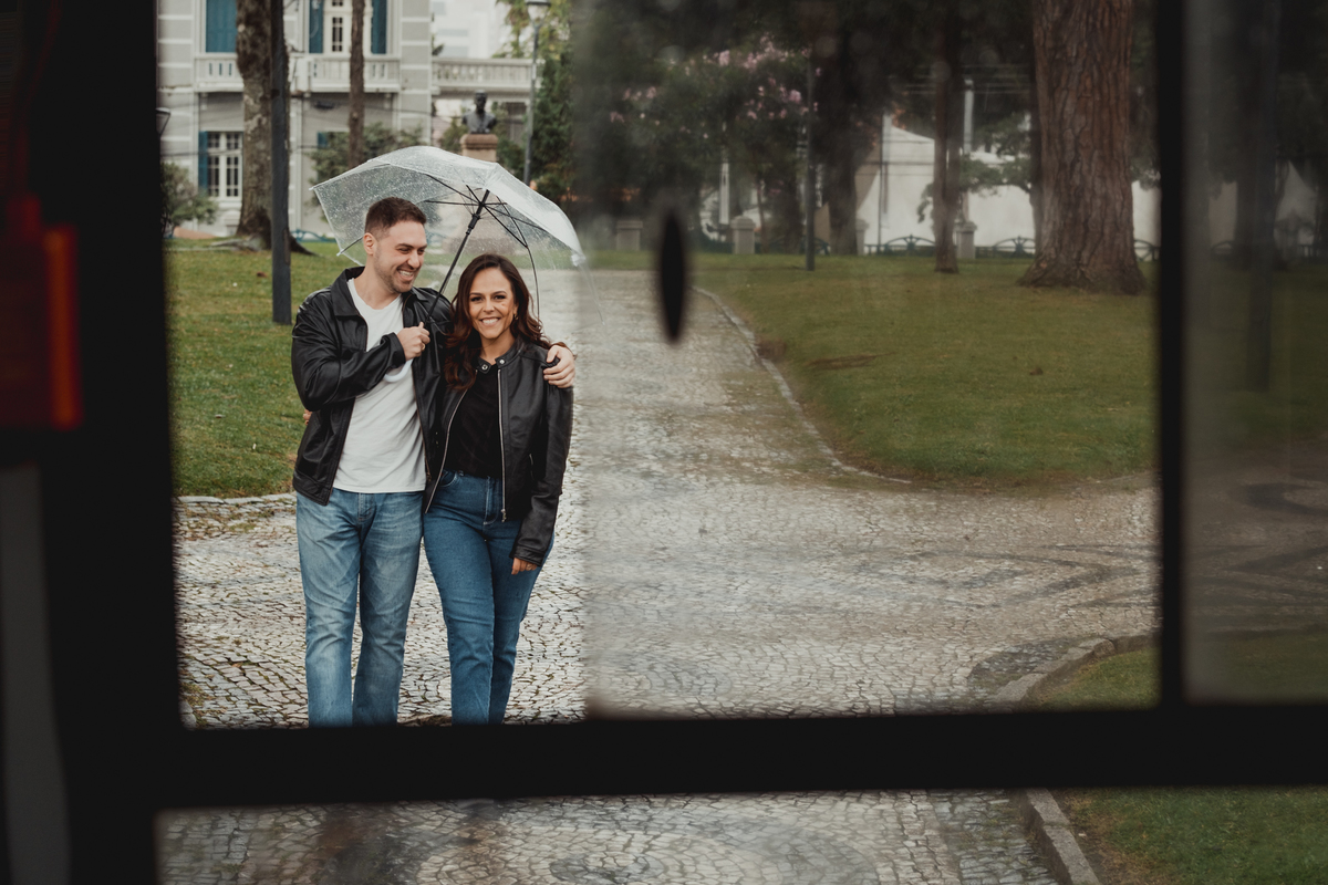 ensaio-pre-wedding-curitiba-largo-da-ordem-urbano