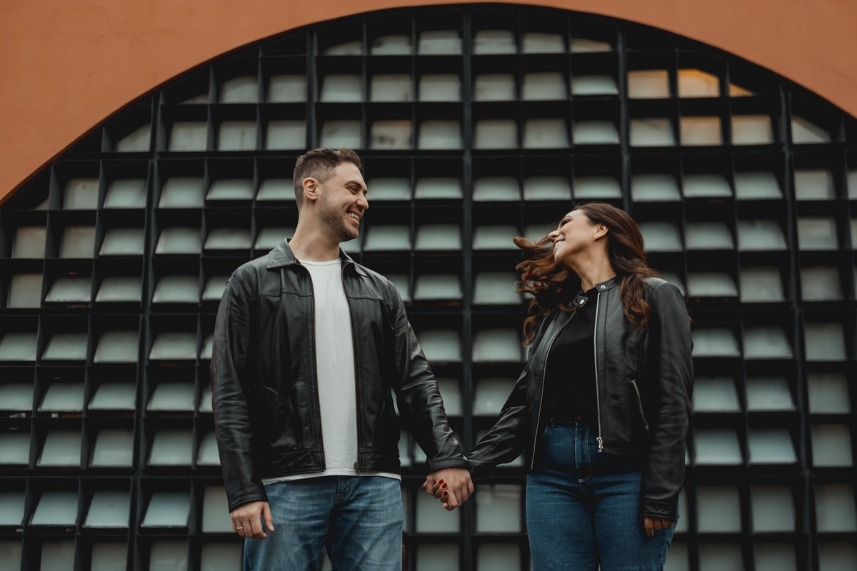 ensaio-pre-wedding-curitiba-largo-da-ordem-urbano