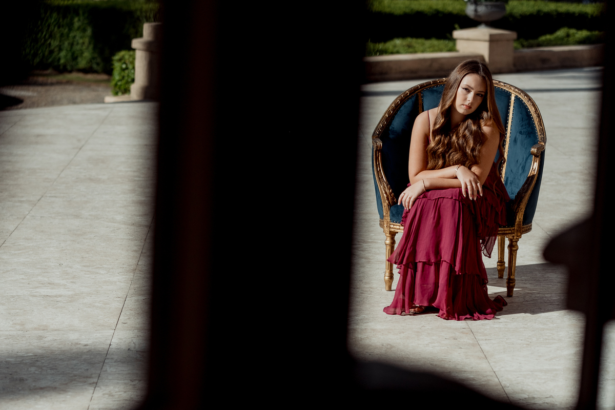 Ensaio de 15 anos no Castelo do Batel em Curitiba, vestido roxo