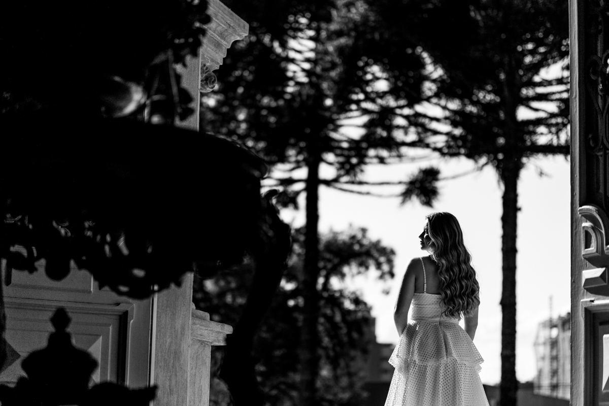 ensaio-15-anos-jardim-externo-castelo-do-batel