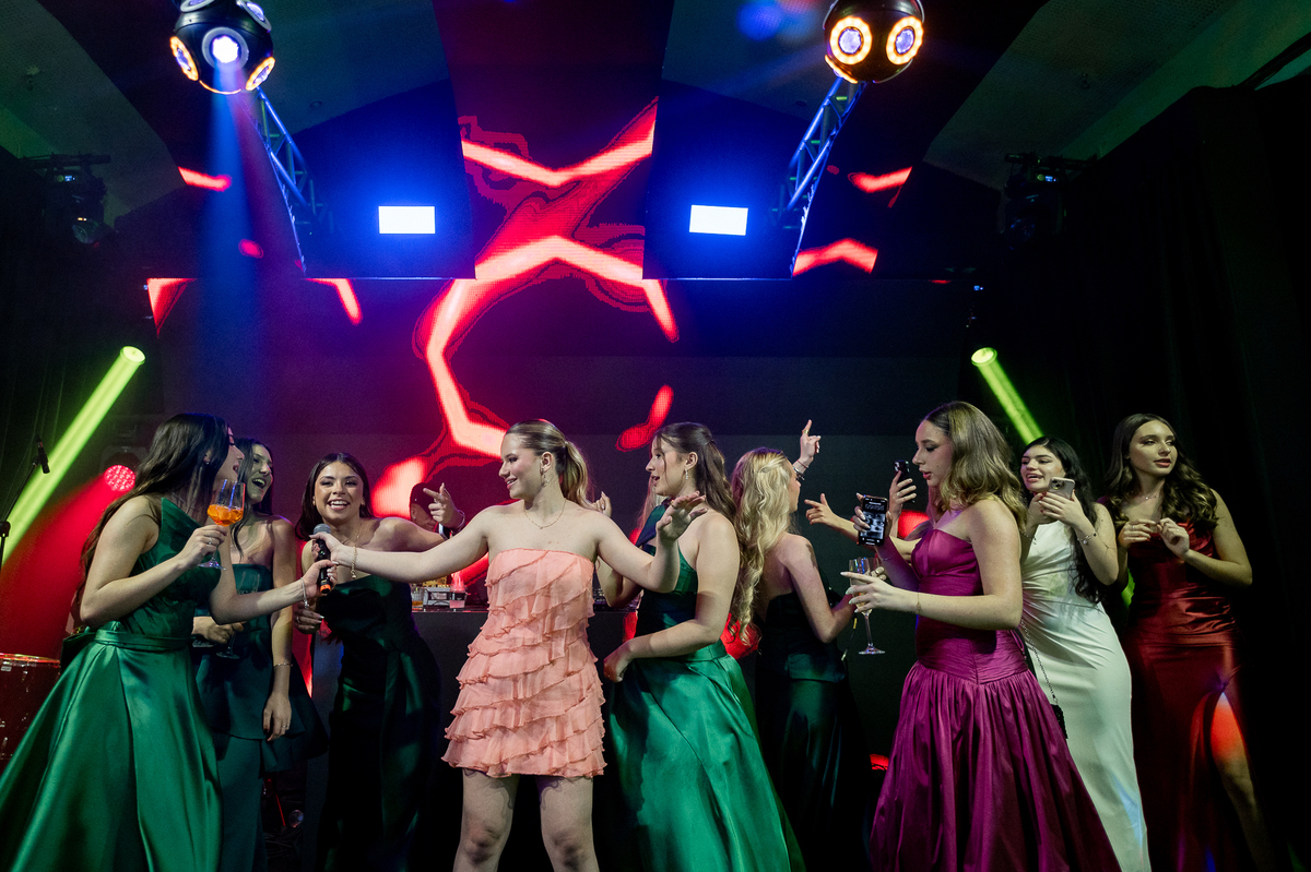 pista-de-danca-festa-15-anos-som-iluminacao