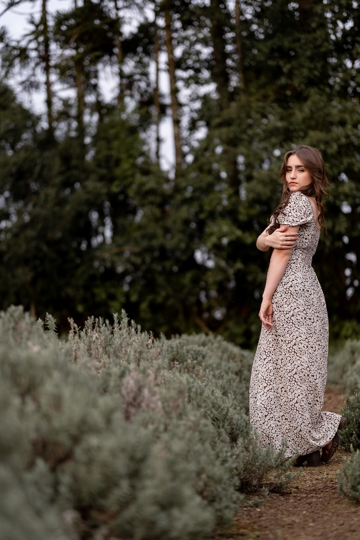 Debutante Rayssa no campo de lavanda do Lavandário dos Sonhos, São Luís do Purunã