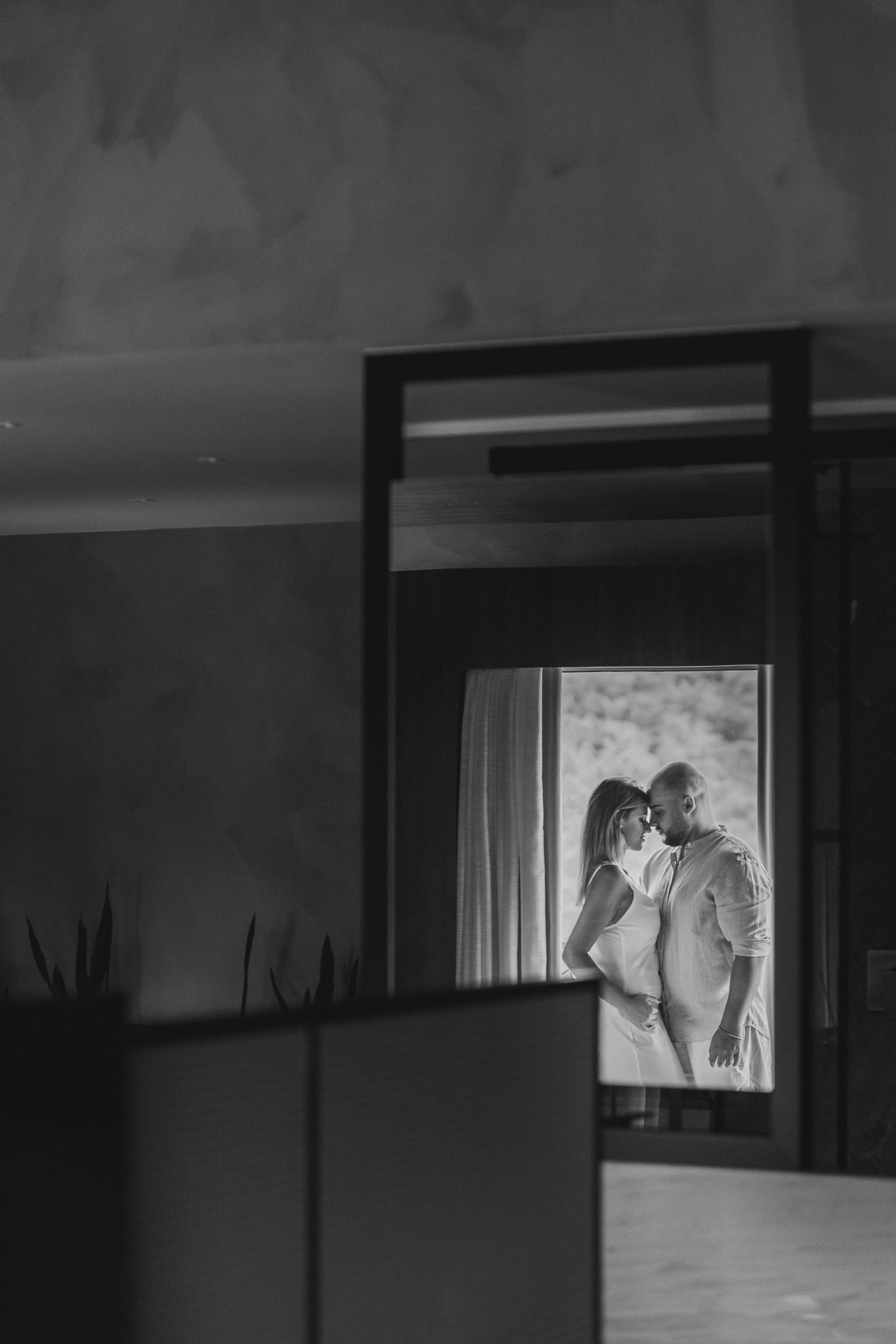 Luana e Gabriel no quarto do Fazzenda Park Resort, em Gaspar SC