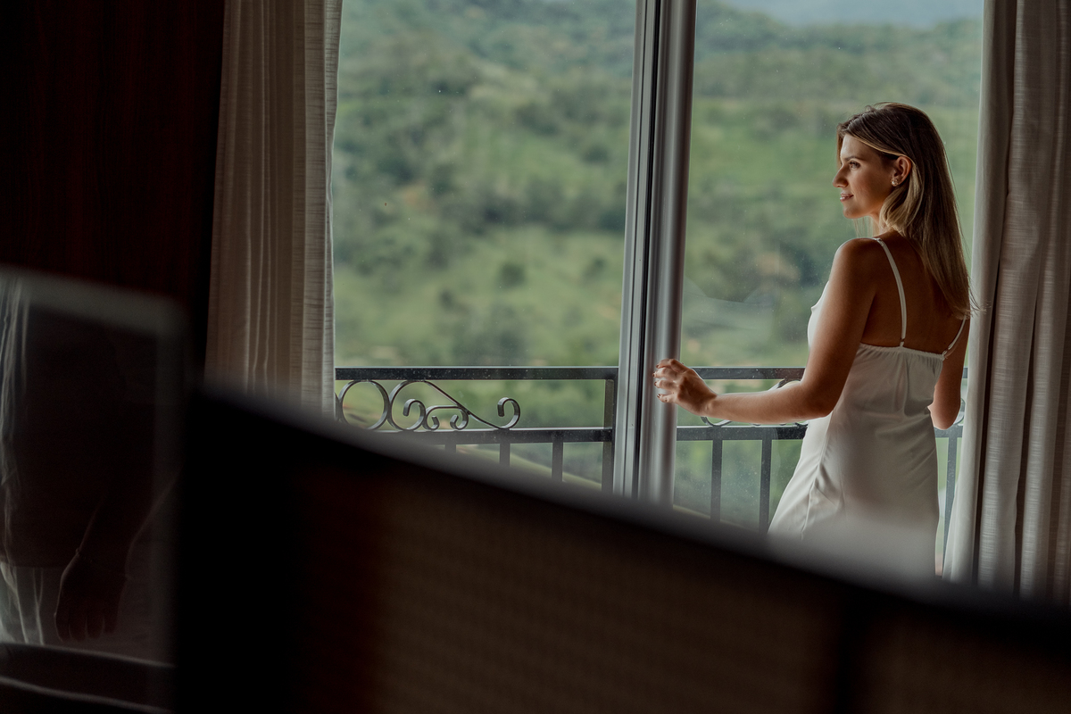 Luana e Gabriel no quarto do Fazzenda Park Resort, em Gaspar SC