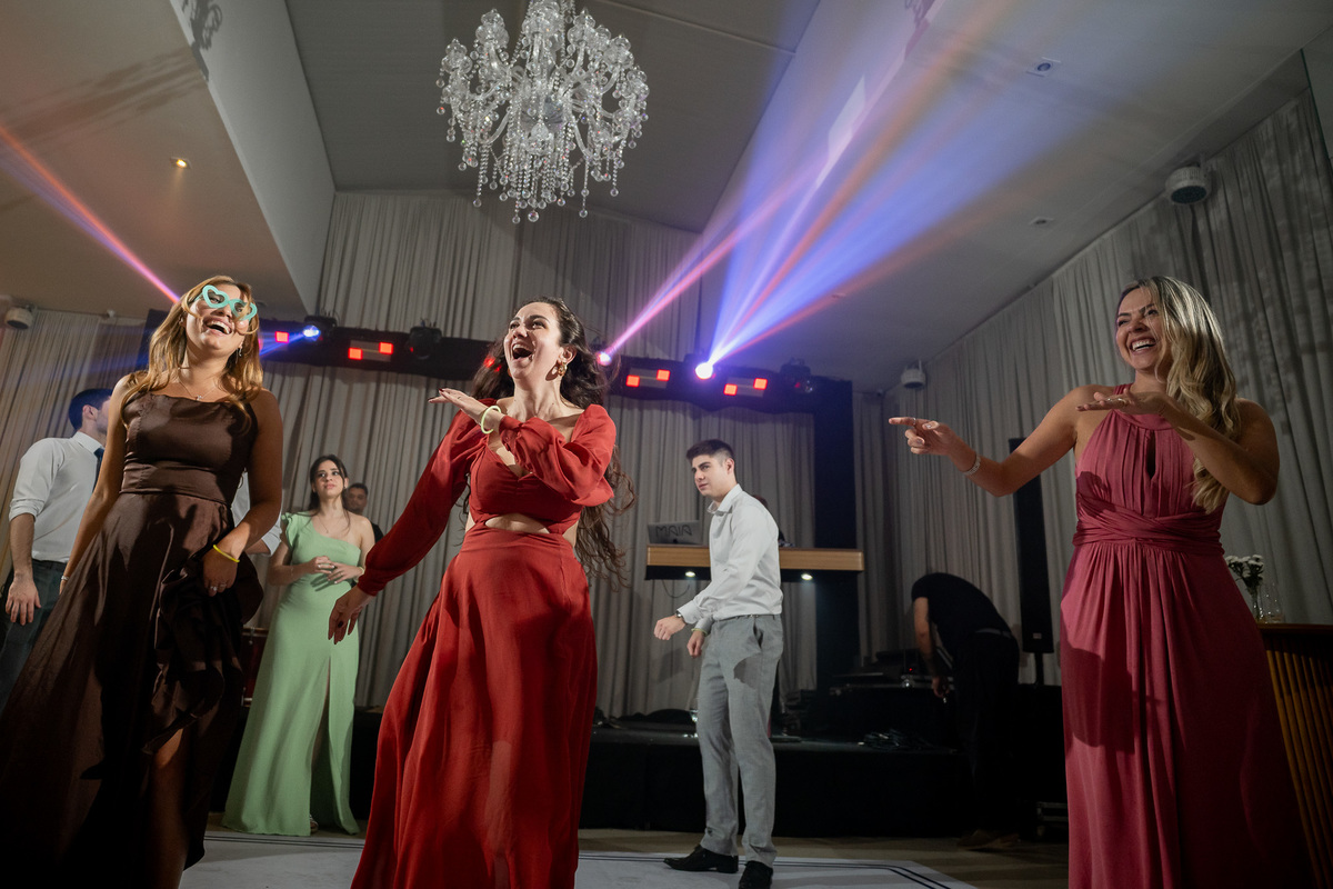 Pista de dança na festa de casamento na Villa Augusta Eventos