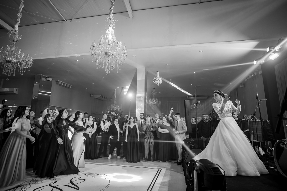 Pista de dança na festa de casamento na Villa Augusta Eventos