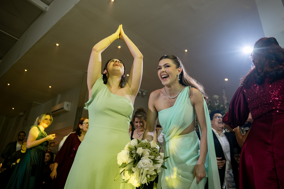 Pista de dança na festa de casamento na Villa Augusta Eventos