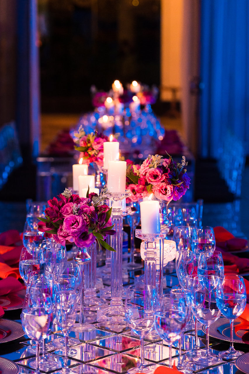Foto Da Mesa de doces da festa de quinze anos da Luíza Zanello no Dúnia City Hall em Brasília - DF. 