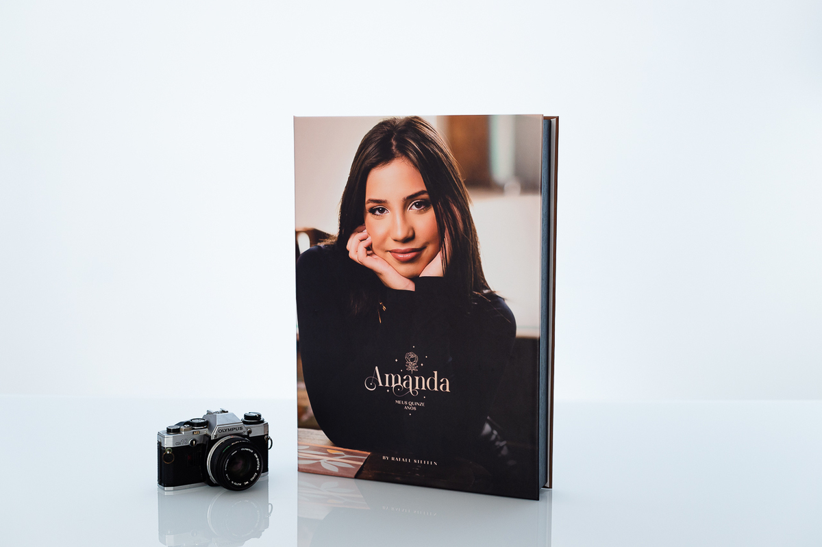 Foto do Álbum do Ensaio de Quinze Anos da Amanda fotografado por Rafael Steffen Fotografia