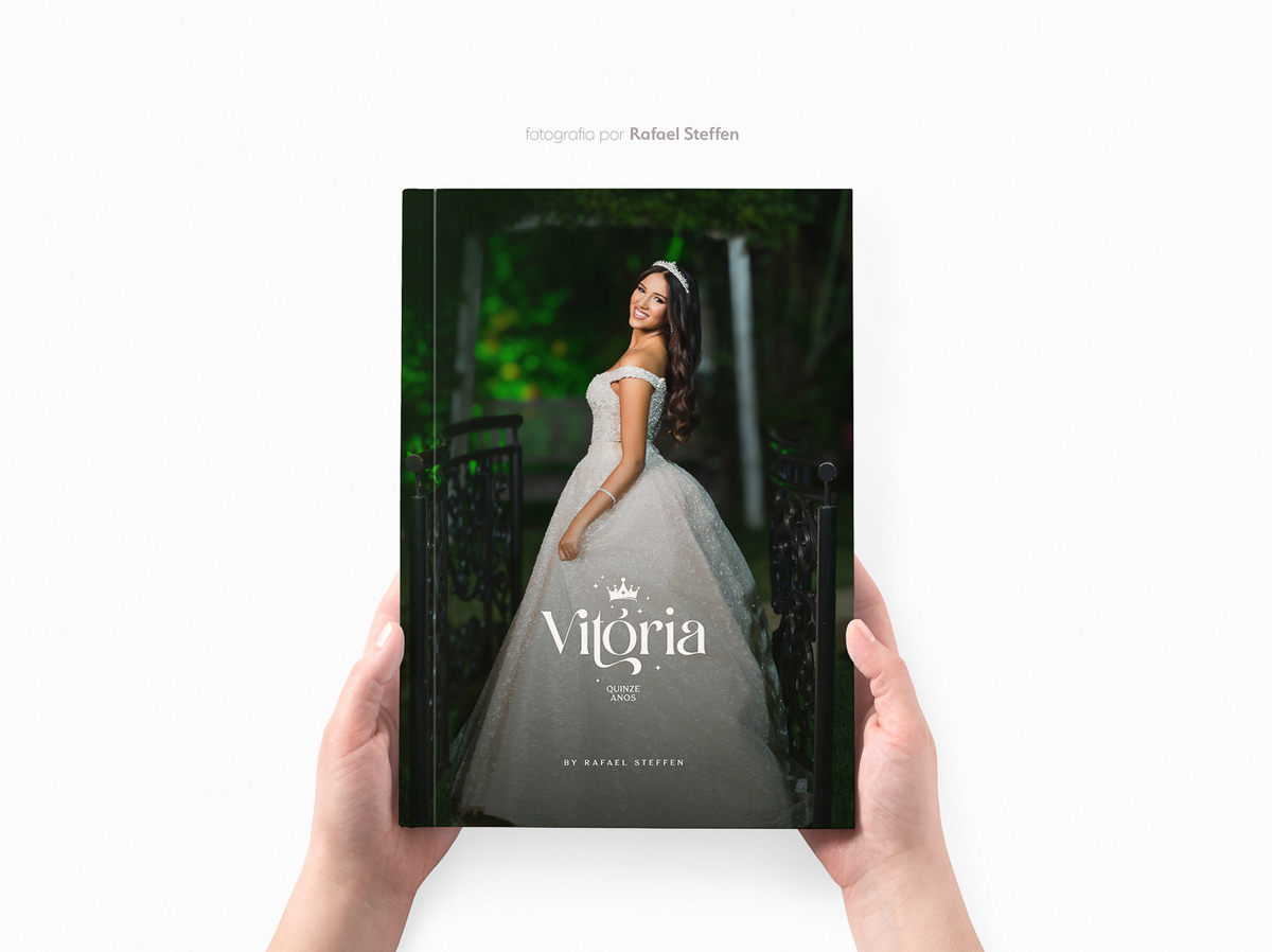 Foto da Capa do álbum da festa de 15 Anos da Vitória no Dúnia City Hall em Brasília - DF.