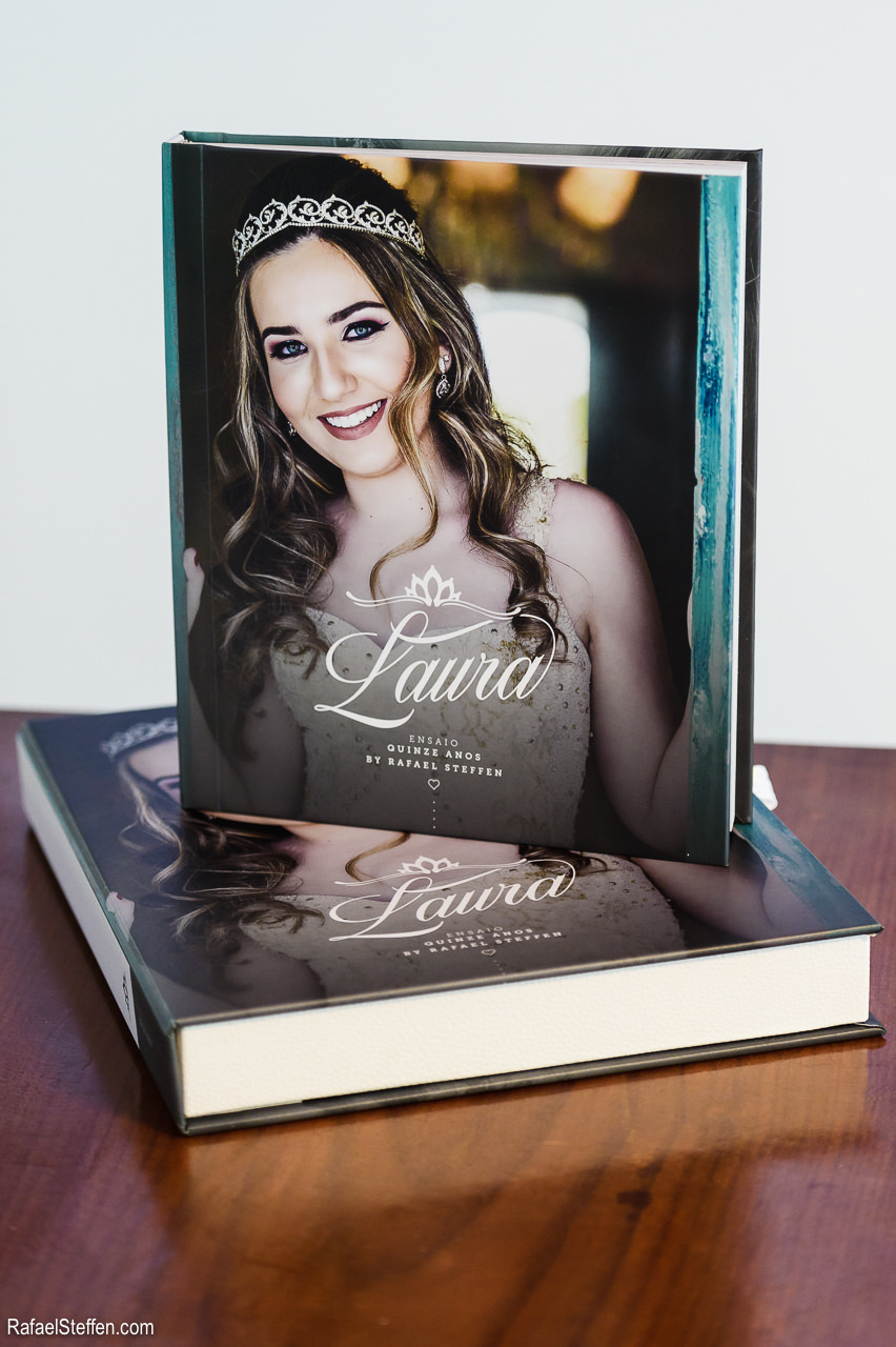 Álbum do Ensaio de 15 Anos Laura fotografado por Rafael Steffen Fotografia.