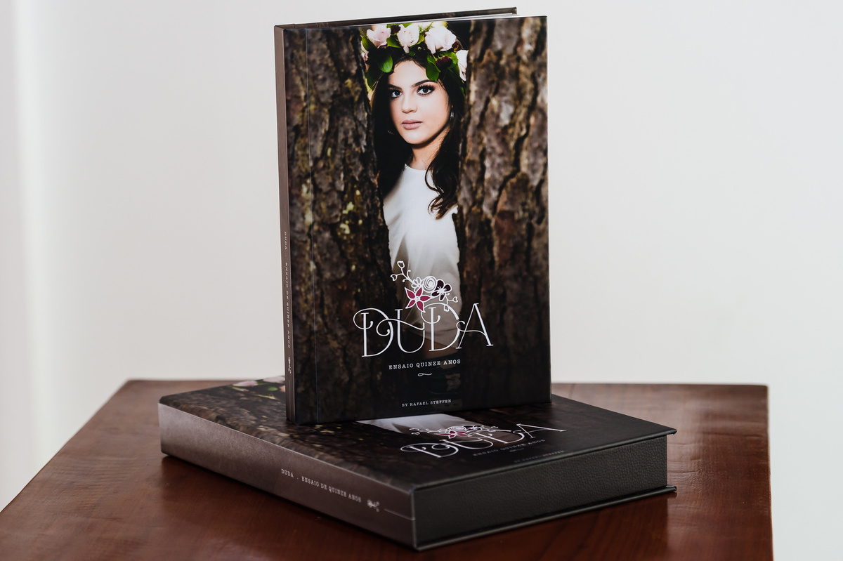 Foto Álbum Ensaio 15 Anos Duda fotografado por Rafael Steffen em Brasília.