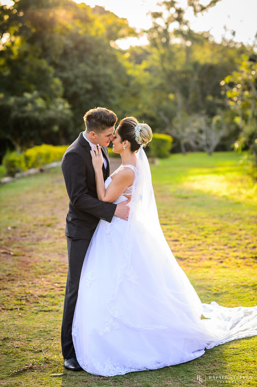 Luz encantadora dos noivos