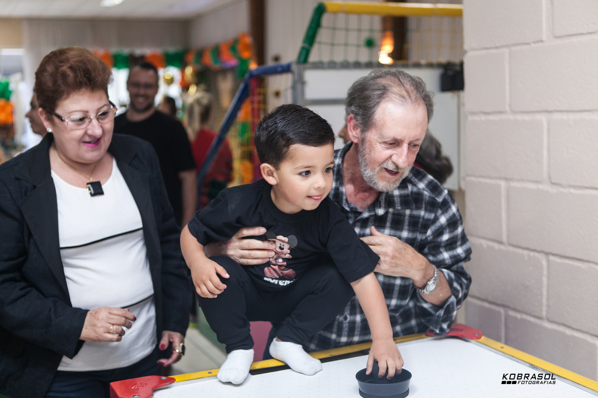 tresanos, terceiroaninho, fotografiainfantil, fotodefesta, festadecriança