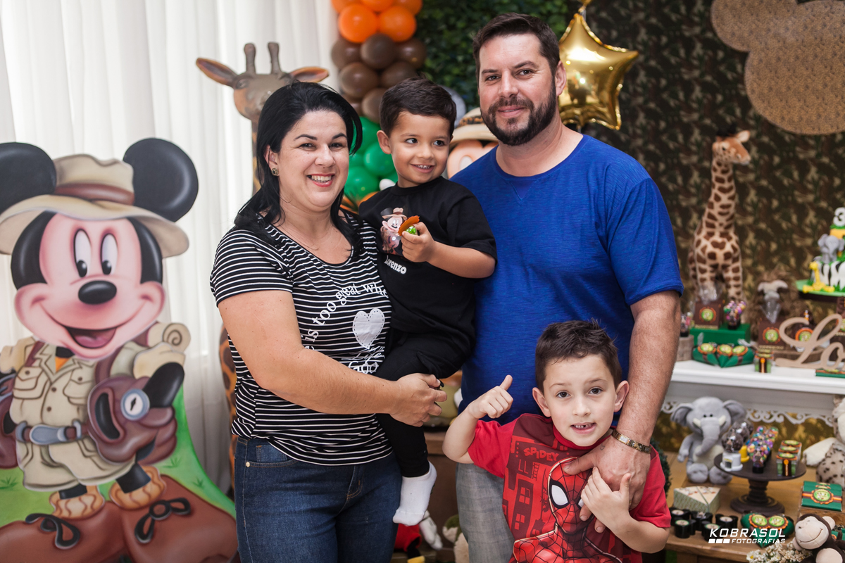 tresanos, terceiroaninho, fotografiainfantil, fotodefesta, festadecriança