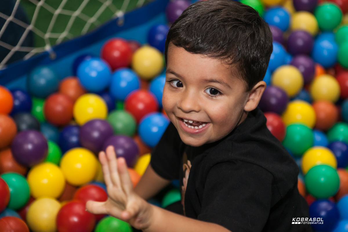 tresanos, terceiroaninho, fotografiainfantil, fotodefesta, festadecriança