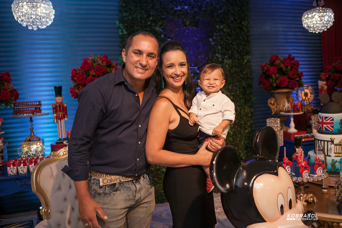 umano, umaninho, primeiroaninho, fotografiainfantil, fotodefesta, festadeumaninho, micheyemlondres, londonmickeydecor, decoracademickey, umaninho, primeiroano, festadeprincipe, maedemenino, fotosdefesta, festainfantil, classicbuffet