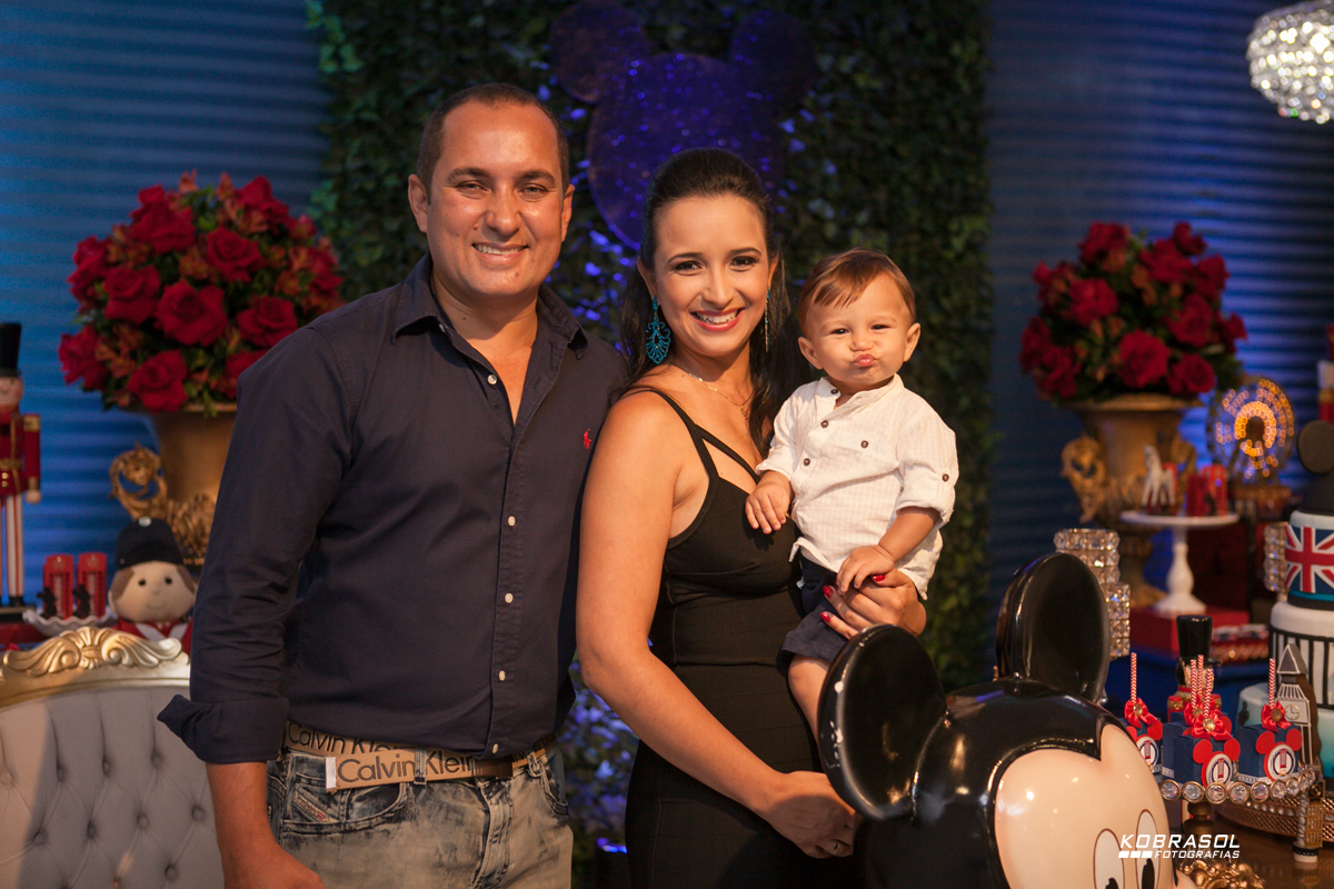 umano, umaninho, primeiroaninho, fotografiainfantil, fotodefesta, festadeumaninho, micheyemlondres, londonmickeydecor, decoracademickey, umaninho, primeiroano, festadeprincipe, maedemenino, fotosdefesta, festainfantil, classicbuffet