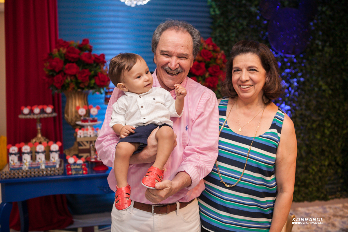 umano, umaninho, primeiroaninho, fotografiainfantil, fotodefesta, festadeumaninho, micheyemlondres, londonmickeydecor, decoracademickey, umaninho, primeiroano, festadeprincipe, maedemenino, fotosdefesta, festainfantil, classicbuffet