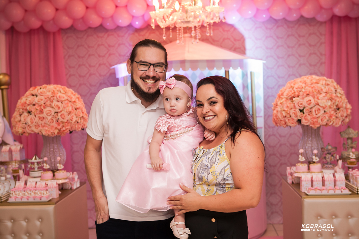 umano, umaninho, primeiroaninho, fotografiainfantil, fotodefesta, festadeumaninho, festacarrossel, carrosseldecor, decoracadocarrossel, umaninho, primeiroano, festadeprincesa, maedemenina, fotosdefesta, ateliedafesta