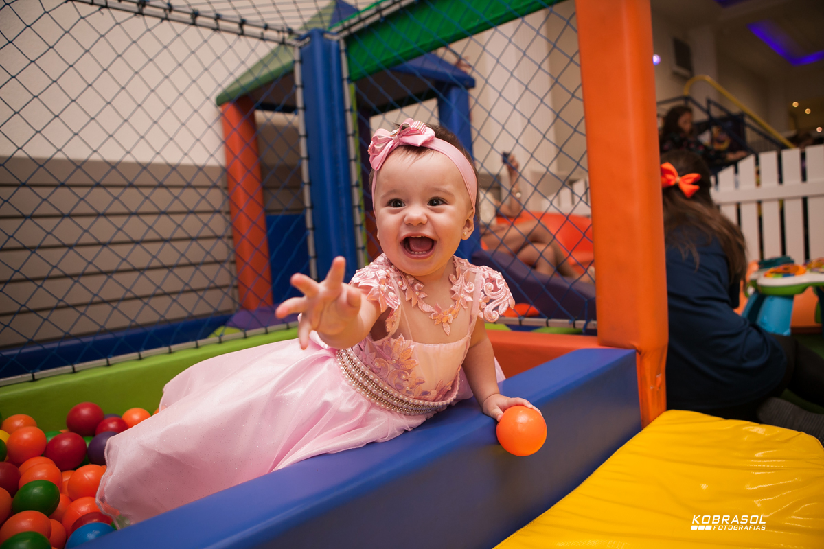 umano, umaninho, primeiroaninho, fotografiainfantil, fotodefesta, festadeumaninho, festacarrossel, carrosseldecor, decoracadocarrossel, umaninho, primeiroano, festadeprincesa, maedemenina, fotosdefesta, ateliedafesta