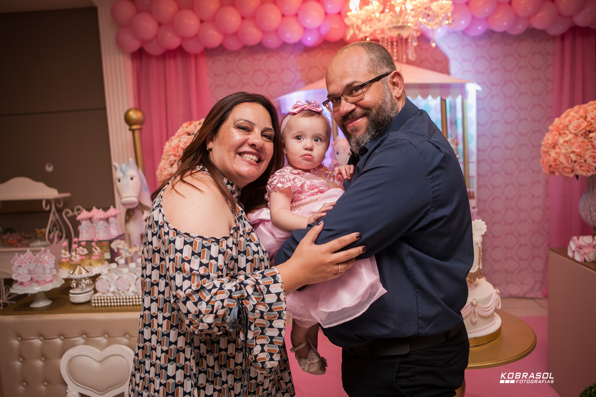 umano, umaninho, primeiroaninho, fotografiainfantil, fotodefesta, festadeumaninho, festacarrossel, carrosseldecor, decoracadocarrossel, umaninho, primeiroano, festadeprincesa, maedemenina, fotosdefesta, ateliedafesta