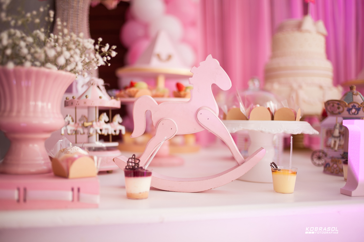 decoracadocarrossel, umaninho, primeiroano, festadeprincesa, maedemenina, fotosdefesta