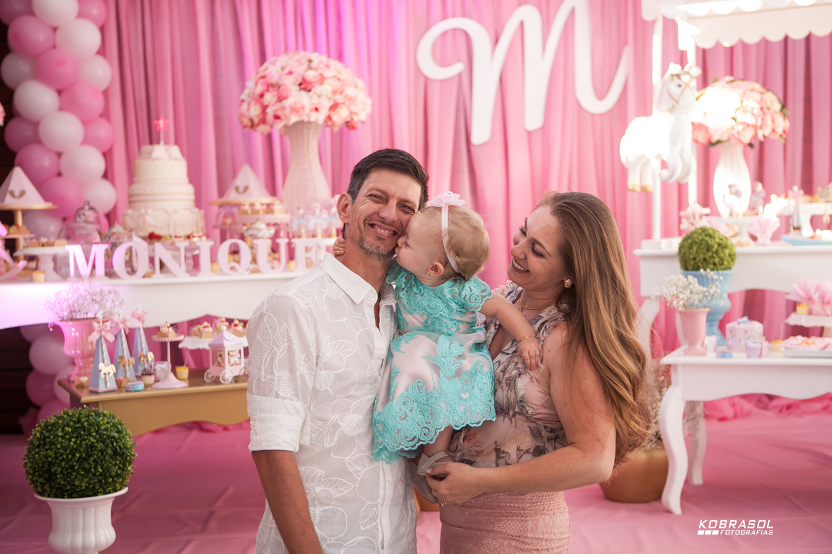 decoracadocarrossel, umaninho, primeiroano, festadeprincesa, maedemenina, fotosdefesta