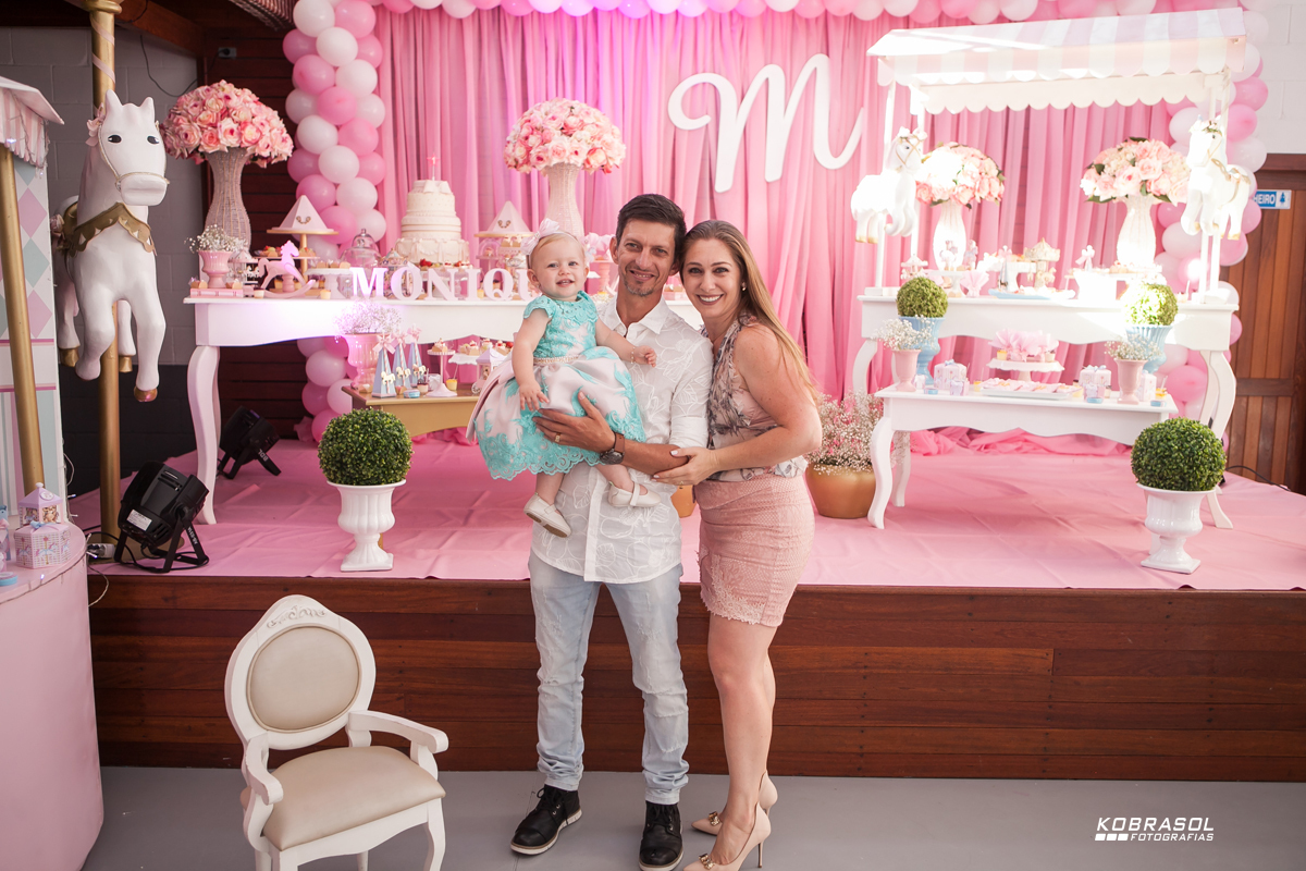 decoracadocarrossel, umaninho, primeiroano, festadeprincesa, maedemenina, fotosdefesta