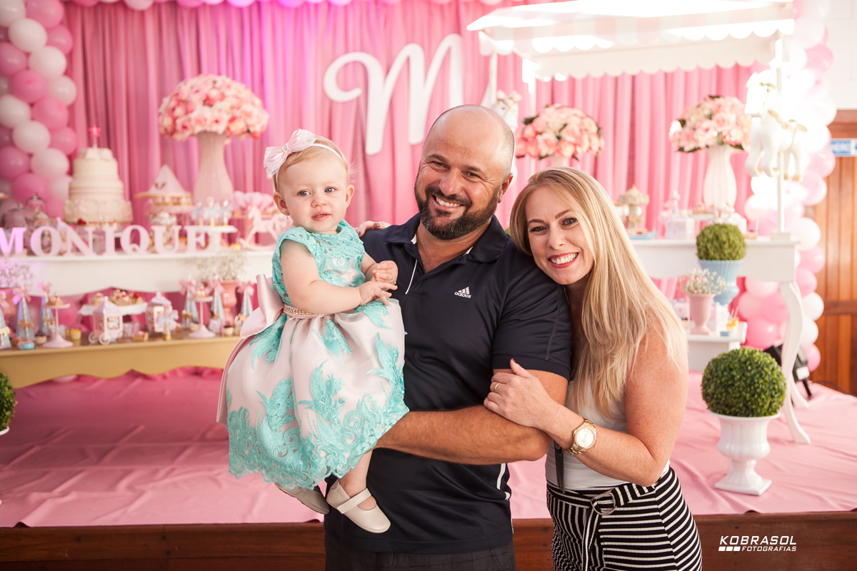 decoracadocarrossel, umaninho, primeiroano, festadeprincesa, maedemenina, fotosdefesta