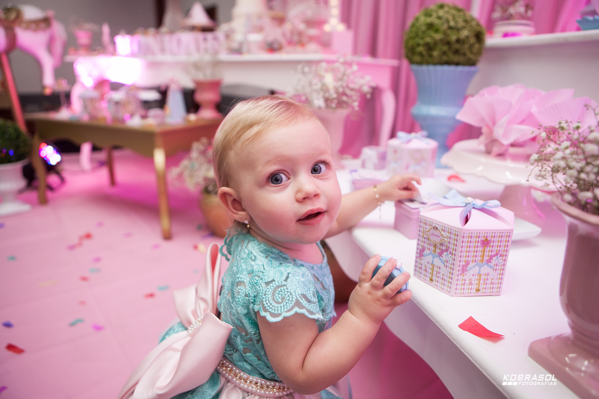 decoracadocarrossel, umaninho, primeiroano, festadeprincesa, maedemenina, fotosdefesta