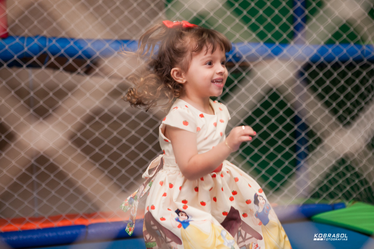 tresanos, terceiroaninho, fotografiainfantil, fotodefesta, festadecriança, brancadeneve, turmadobarulho