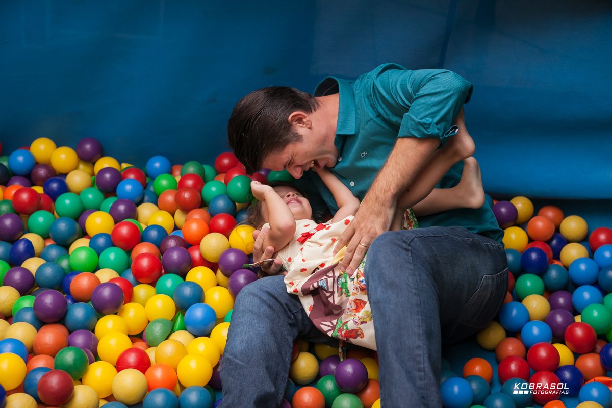 tresanos, terceiroaninho, fotografiainfantil, fotodefesta, festadecriança, brancadeneve, turmadobarulho