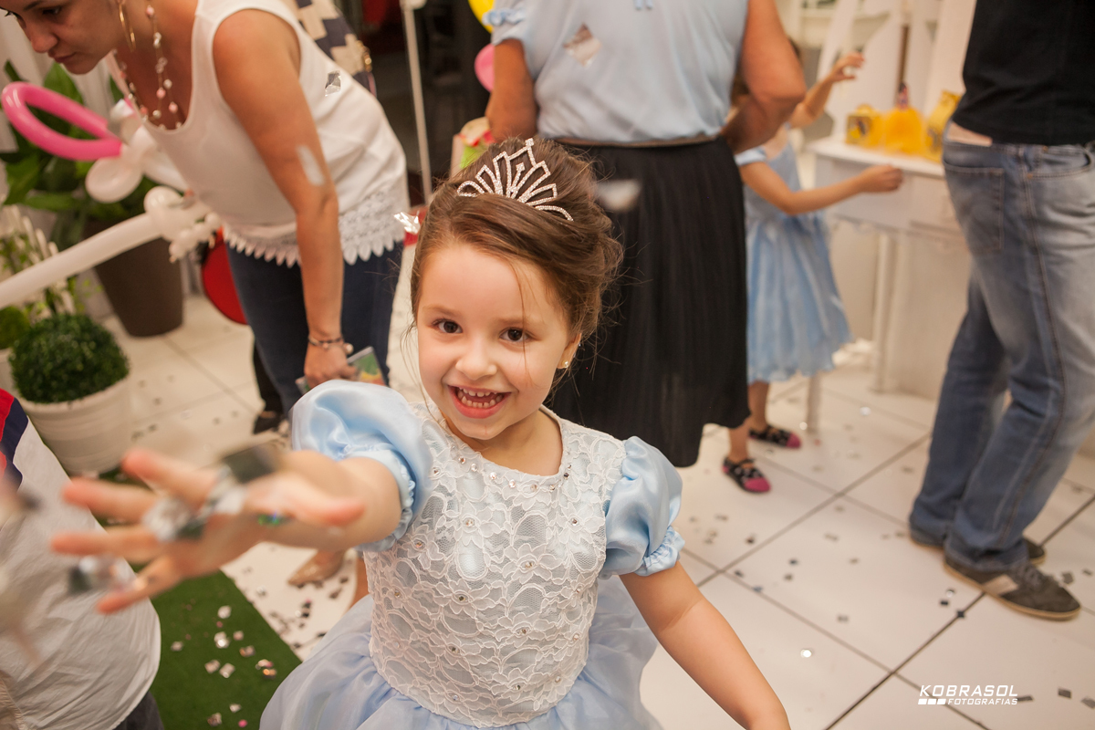 cincoanos, quintoaninho, fotografiainfantil, fotodefesta, festadecriança, princesasdecor, festadeprincesa, familiareal, mabifestas