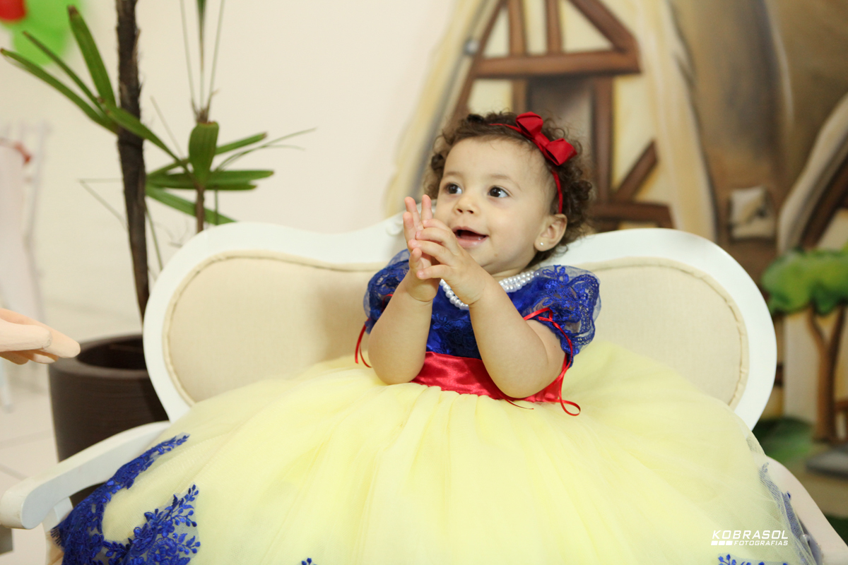 umano, umaninho, primeiroaninho, fotografiainfantil, fotodefesta, festadeumaninho, festabrancadeneve, brancadenevedecor, decoracaobrancadeneve, umaninho, primeiroano, festadeprincesa, maedemenina, fotosdefesta