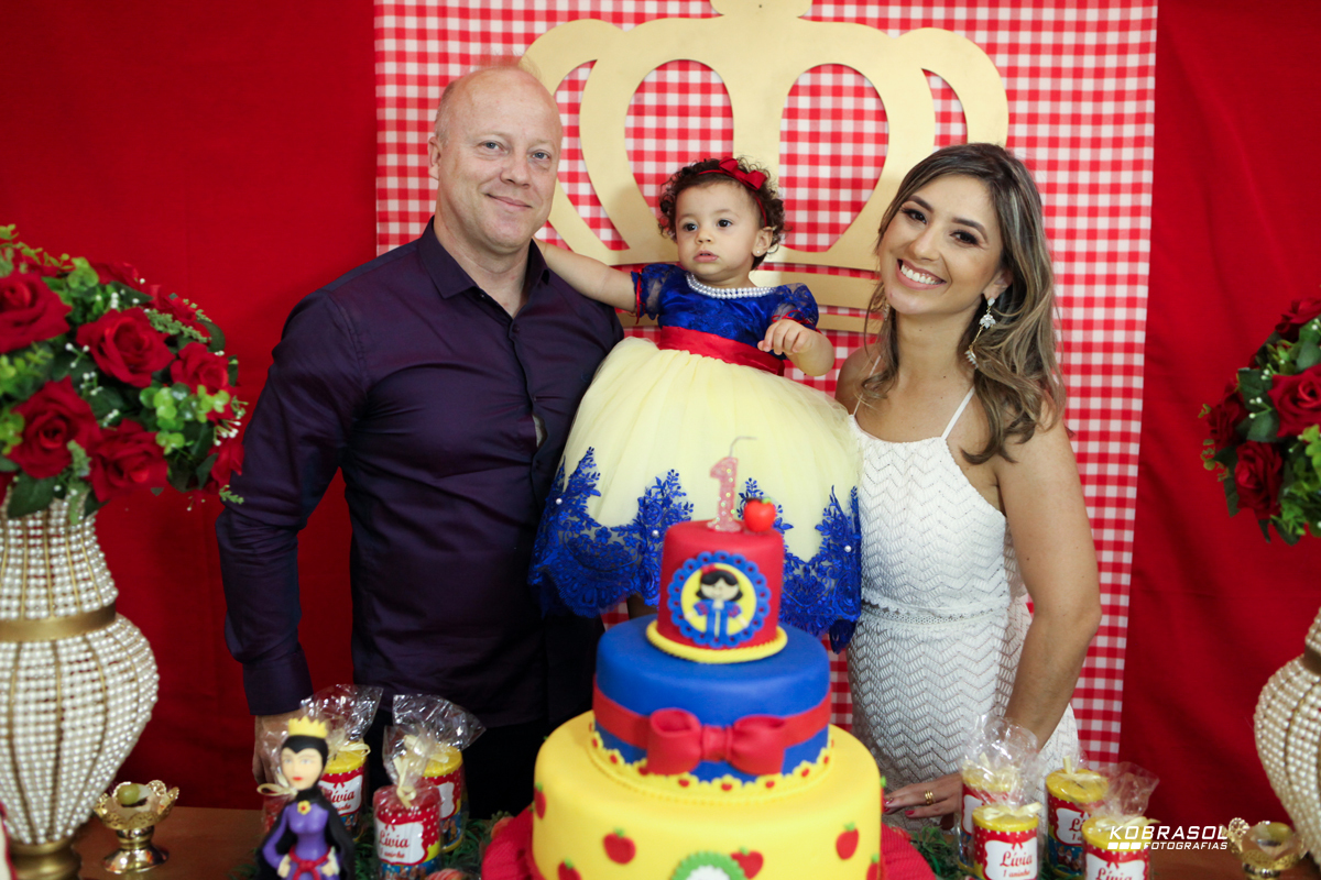 umano, umaninho, primeiroaninho, fotografiainfantil, fotodefesta, festadeumaninho, festabrancadeneve, brancadenevedecor, decoracaobrancadeneve, umaninho, primeiroano, festadeprincesa, maedemenina, fotosdefesta