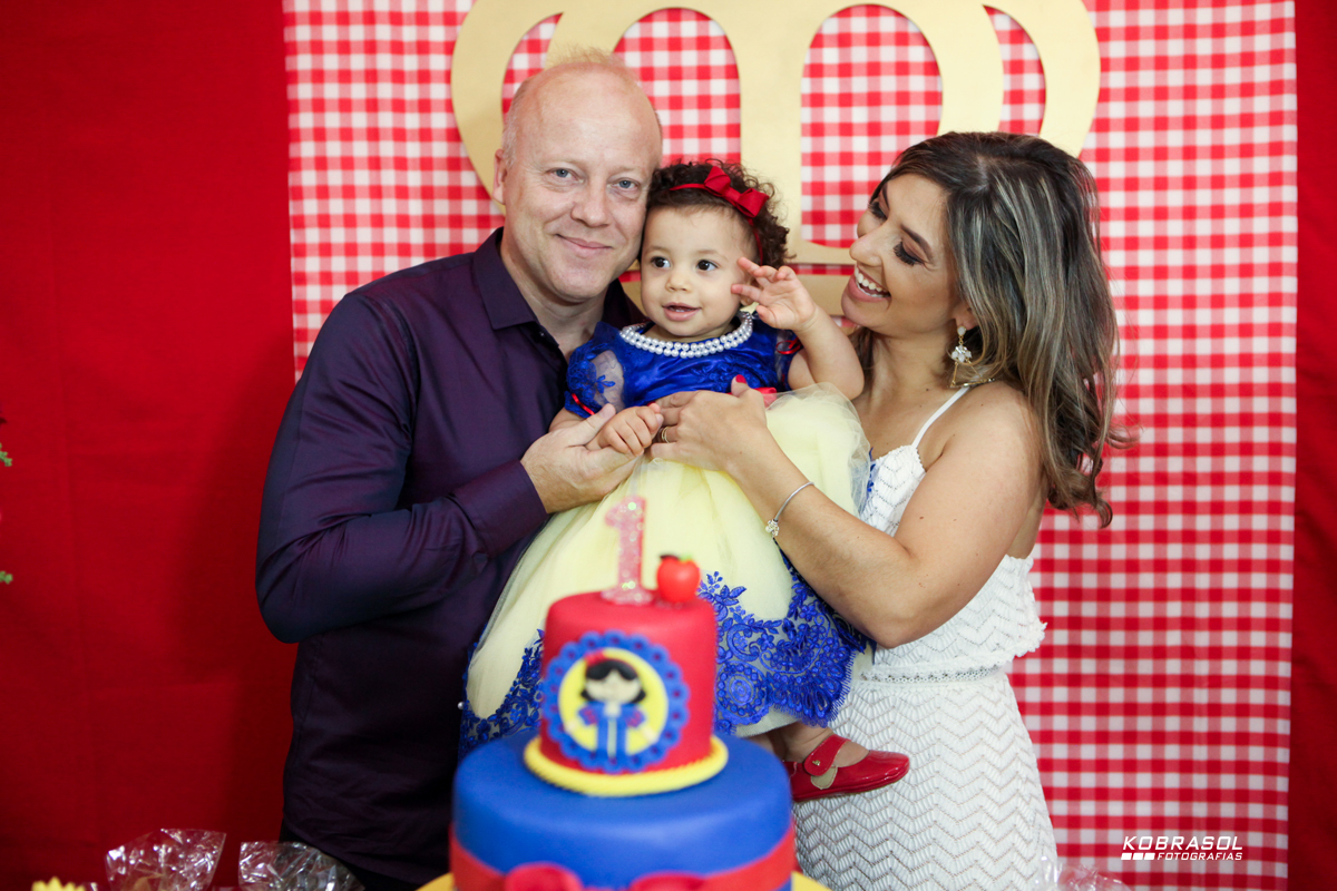 umano, umaninho, primeiroaninho, fotografiainfantil, fotodefesta, festadeumaninho, festabrancadeneve, brancadenevedecor, decoracaobrancadeneve, umaninho, primeiroano, festadeprincesa, maedemenina, fotosdefesta