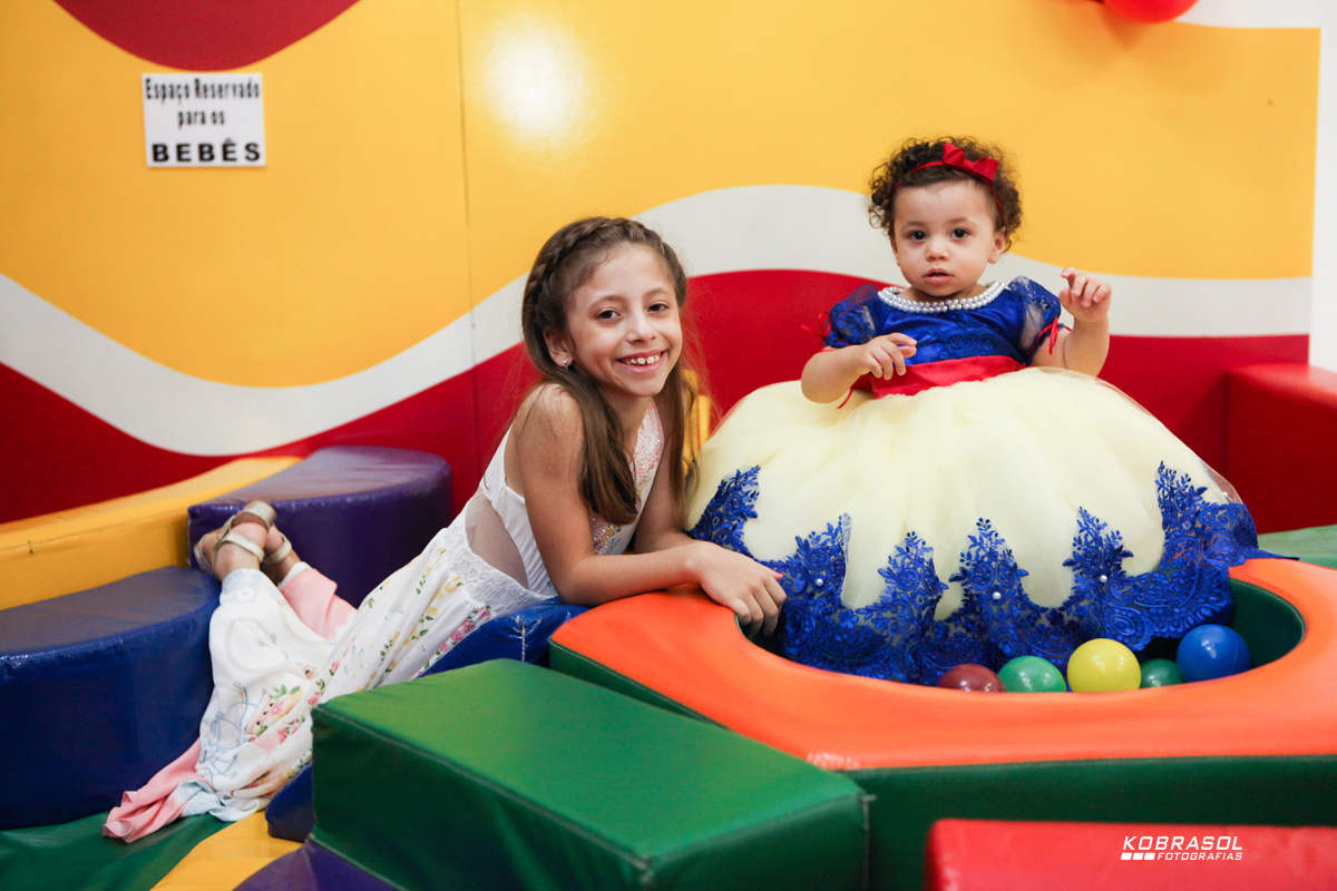 umano, umaninho, primeiroaninho, fotografiainfantil, fotodefesta, festadeumaninho, festabrancadeneve, brancadenevedecor, decoracaobrancadeneve, umaninho, primeiroano, festadeprincesa, maedemenina, fotosdefesta