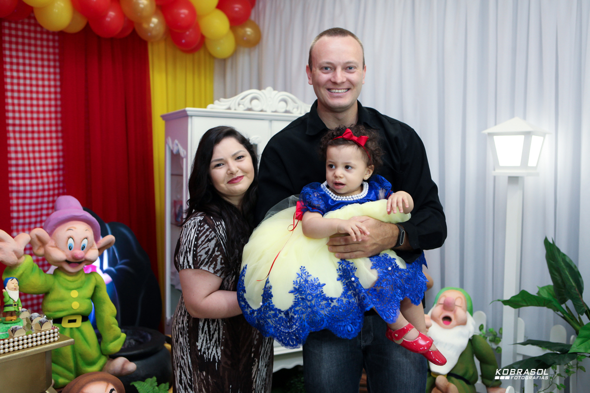 umano, umaninho, primeiroaninho, fotografiainfantil, fotodefesta, festadeumaninho, festabrancadeneve, brancadenevedecor, decoracaobrancadeneve, umaninho, primeiroano, festadeprincesa, maedemenina, fotosdefesta